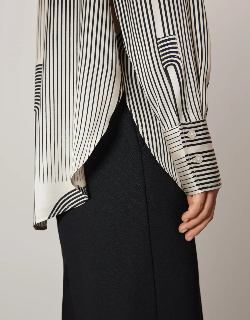 blouse_met_print_zardamoni_2.webp someday Blouse Met Print Zardamoni^ Blouses