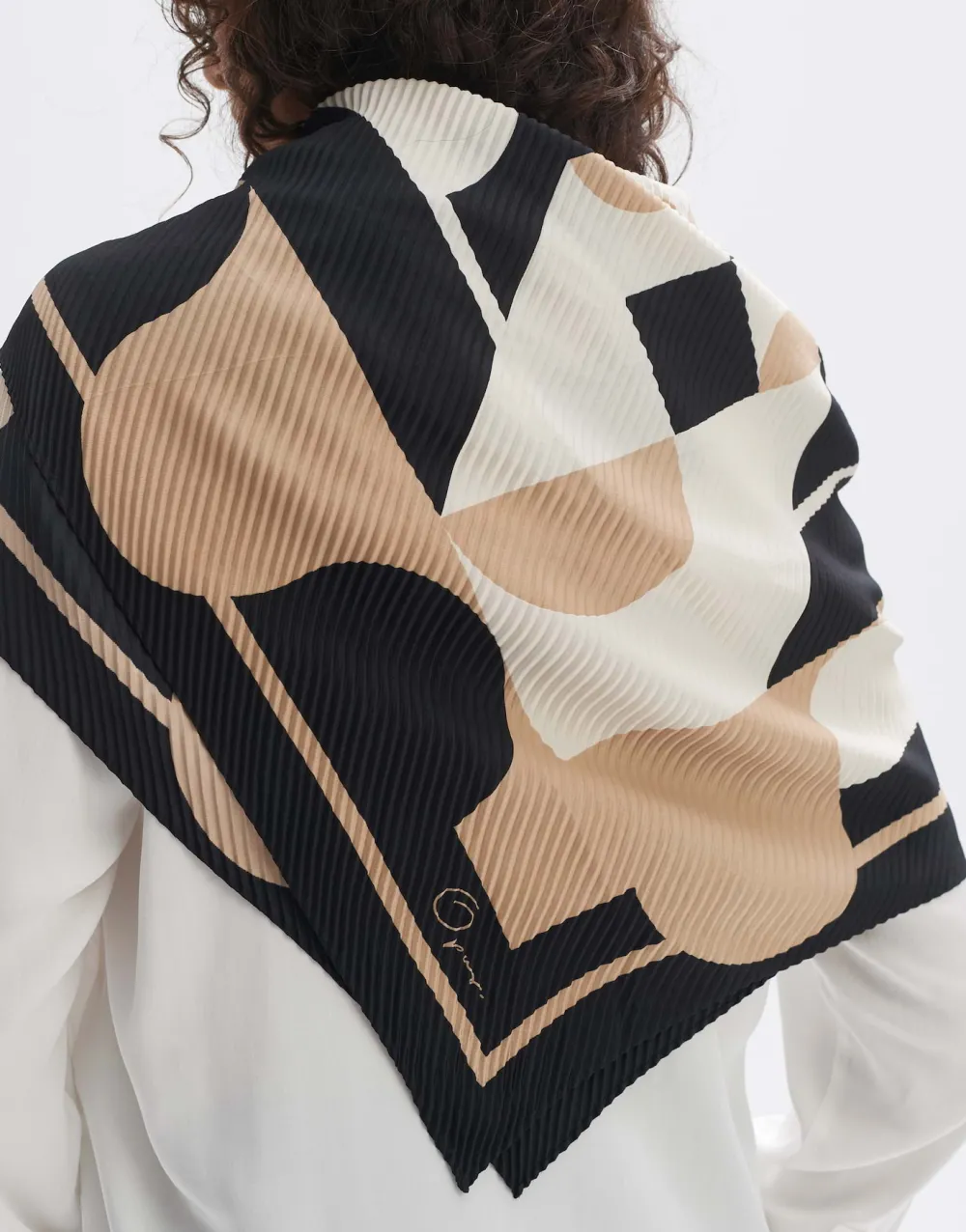 doek_aplissa_scarf_4.webp OPUS Fashion Doek Aplissa Scarf^ Accessoires