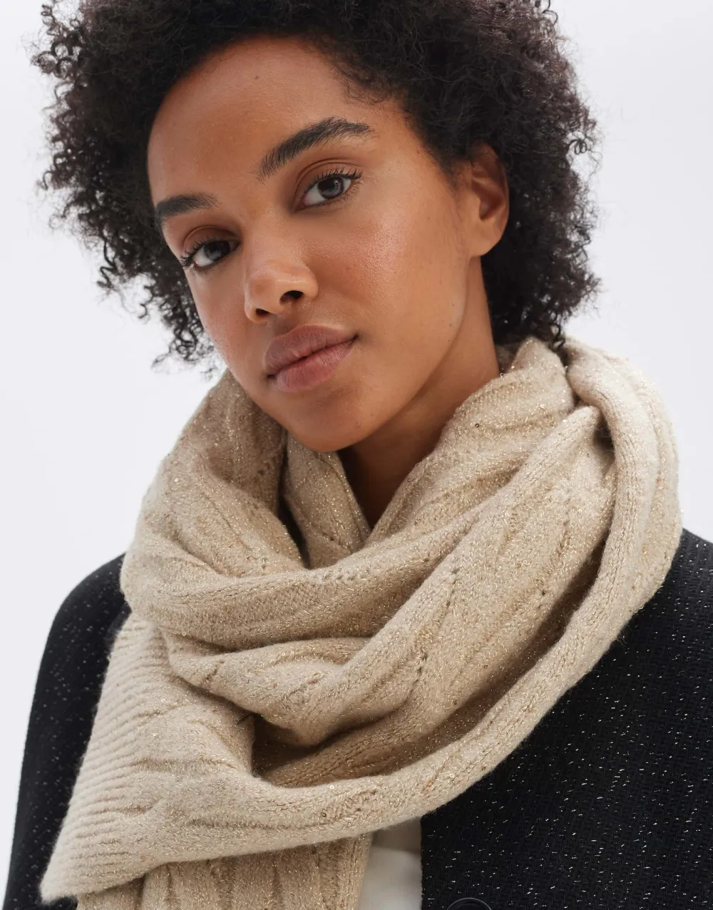 gebreide_sjaal_apali_scarf_2.webp OPUS Fashion Gebreide Sjaal Apali Scarf^ Accessoires