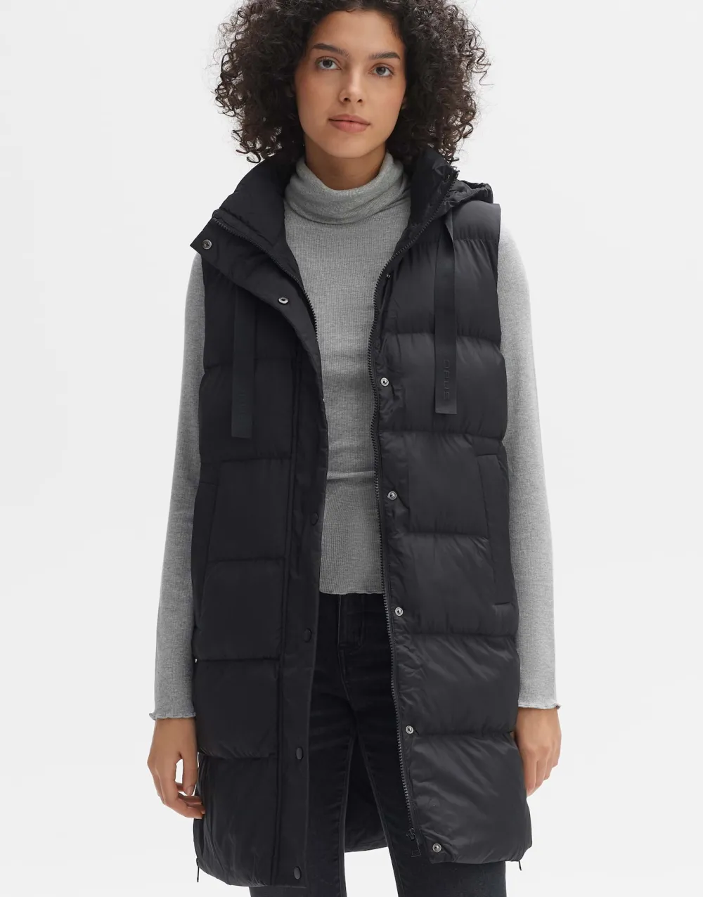 gewatteerde_bodywarmer_wafina_1-1.webp OPUS Fashion Gewatteerde Bodywarmer Wafina^ Blazer & Vesten