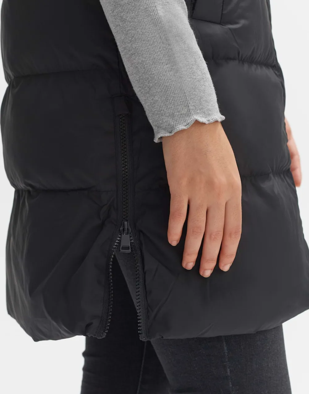 gewatteerde_bodywarmer_wafina_5-1.webp OPUS Fashion Gewatteerde Bodywarmer Wafina^ Blazer & Vesten