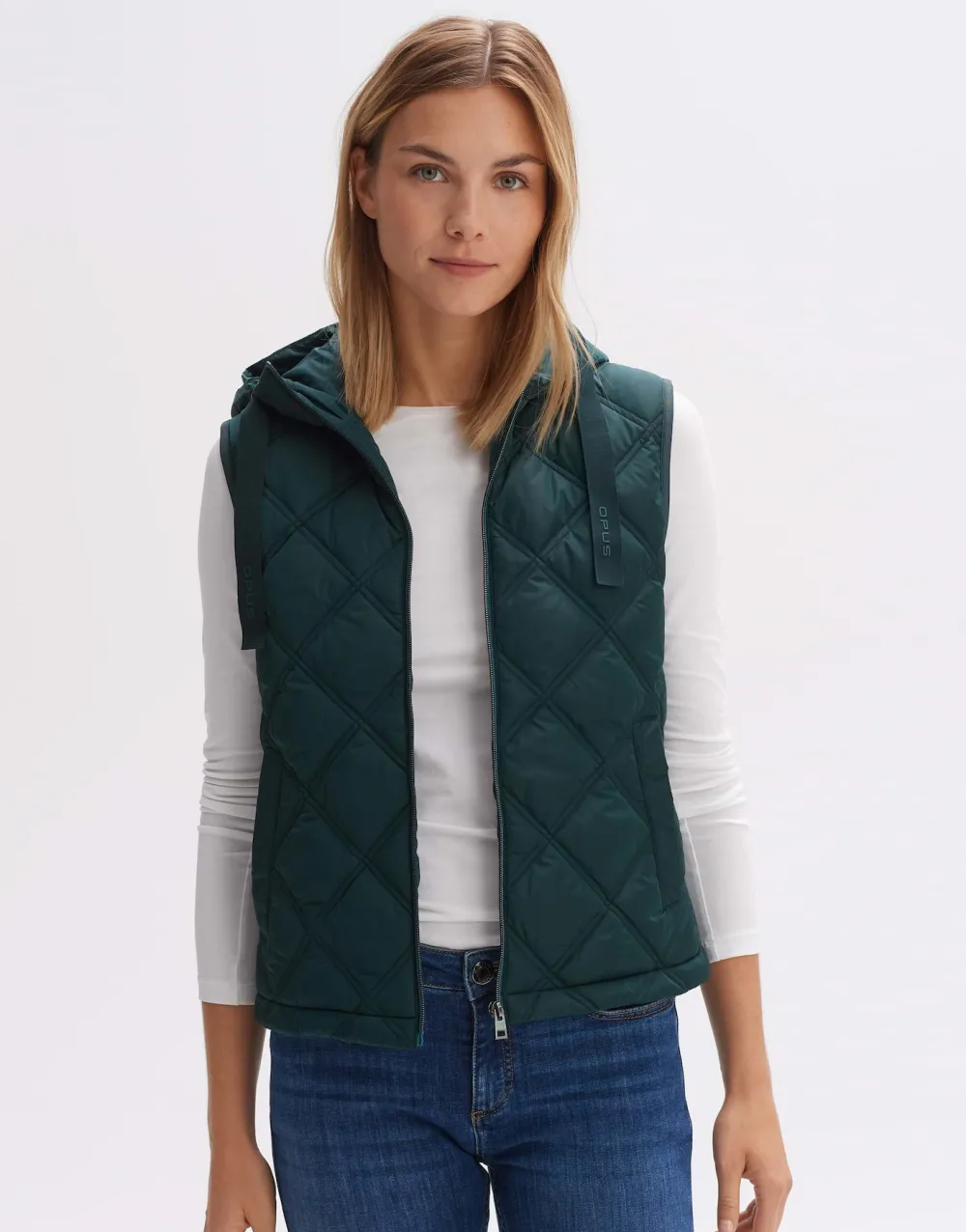 gewatteerde_bodywarmer_wemo_1.webp OPUS Fashion Gewatteerde Bodywarmer Wemo^ Blazer & Vesten