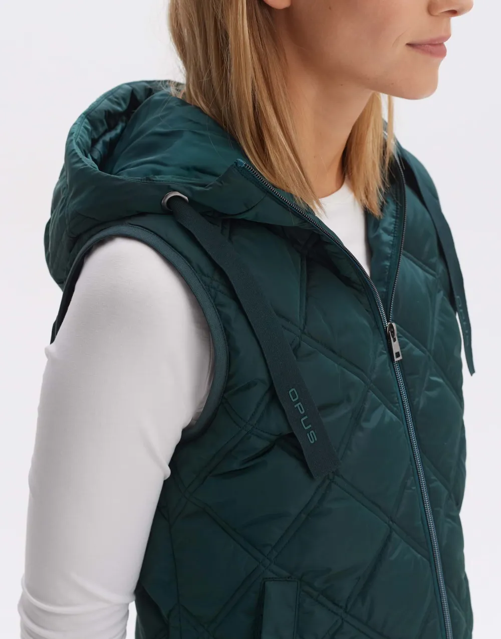 gewatteerde_bodywarmer_wemo_2.webp OPUS Fashion Gewatteerde Bodywarmer Wemo^ Blazer & Vesten