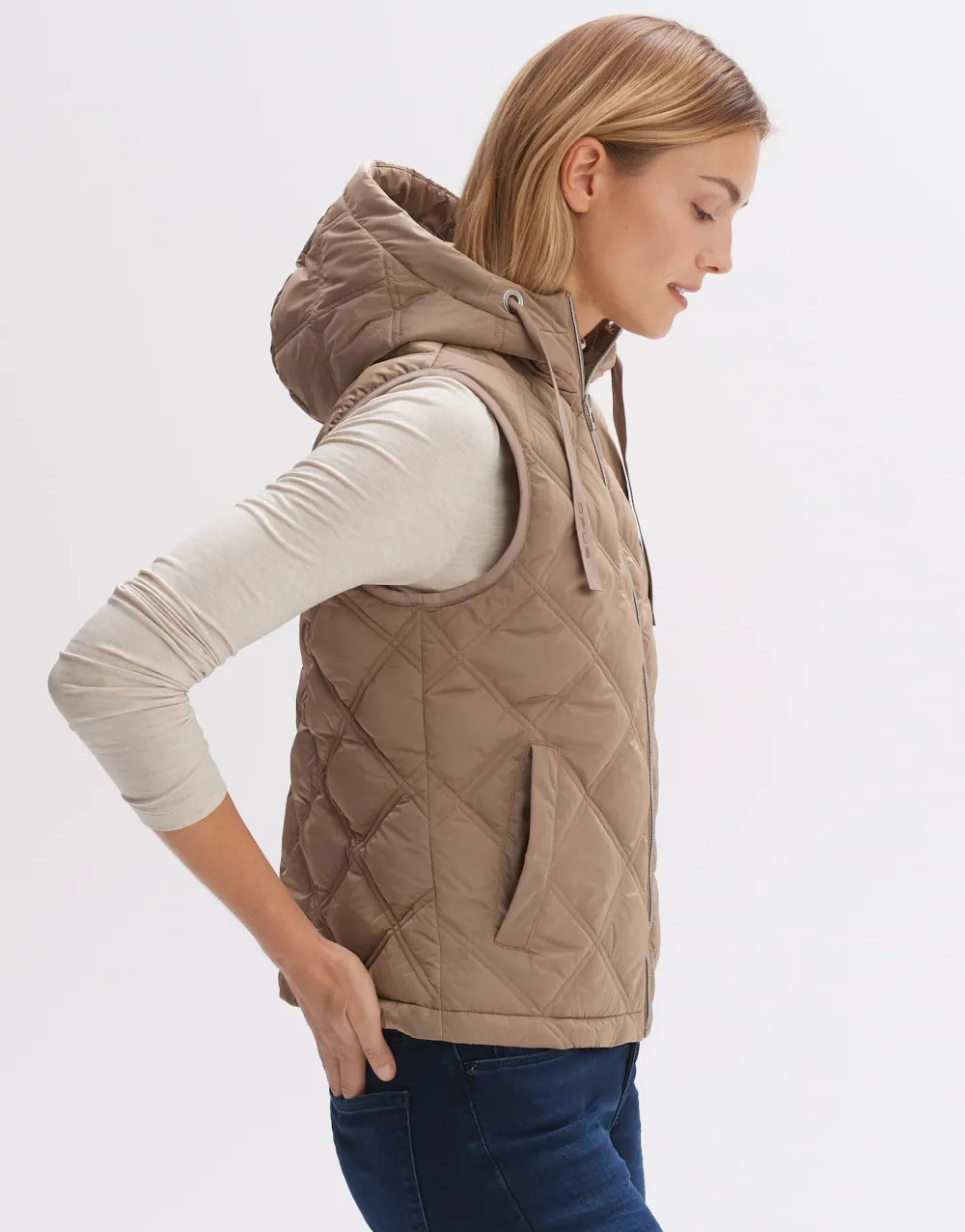 gewatteerde_bodywarmer_wemo_4-1.webp OPUS Fashion Gewatteerde Bodywarmer Wemo^ Blazer & Vesten