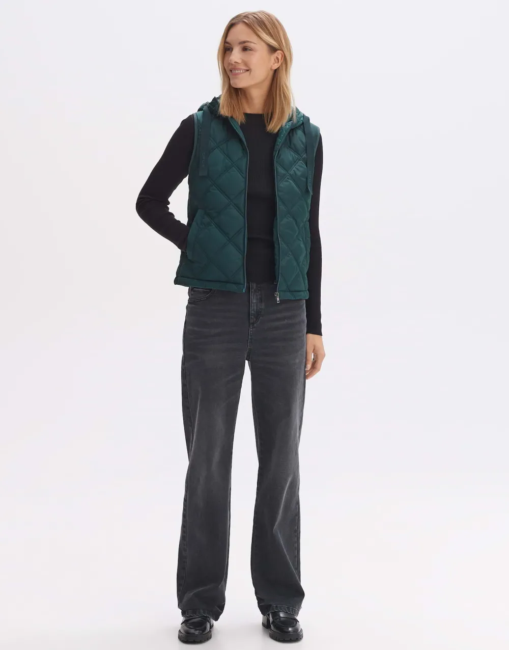 gewatteerde_bodywarmer_wemo_5.webp OPUS Fashion Gewatteerde Bodywarmer Wemo^ Blazer & Vesten