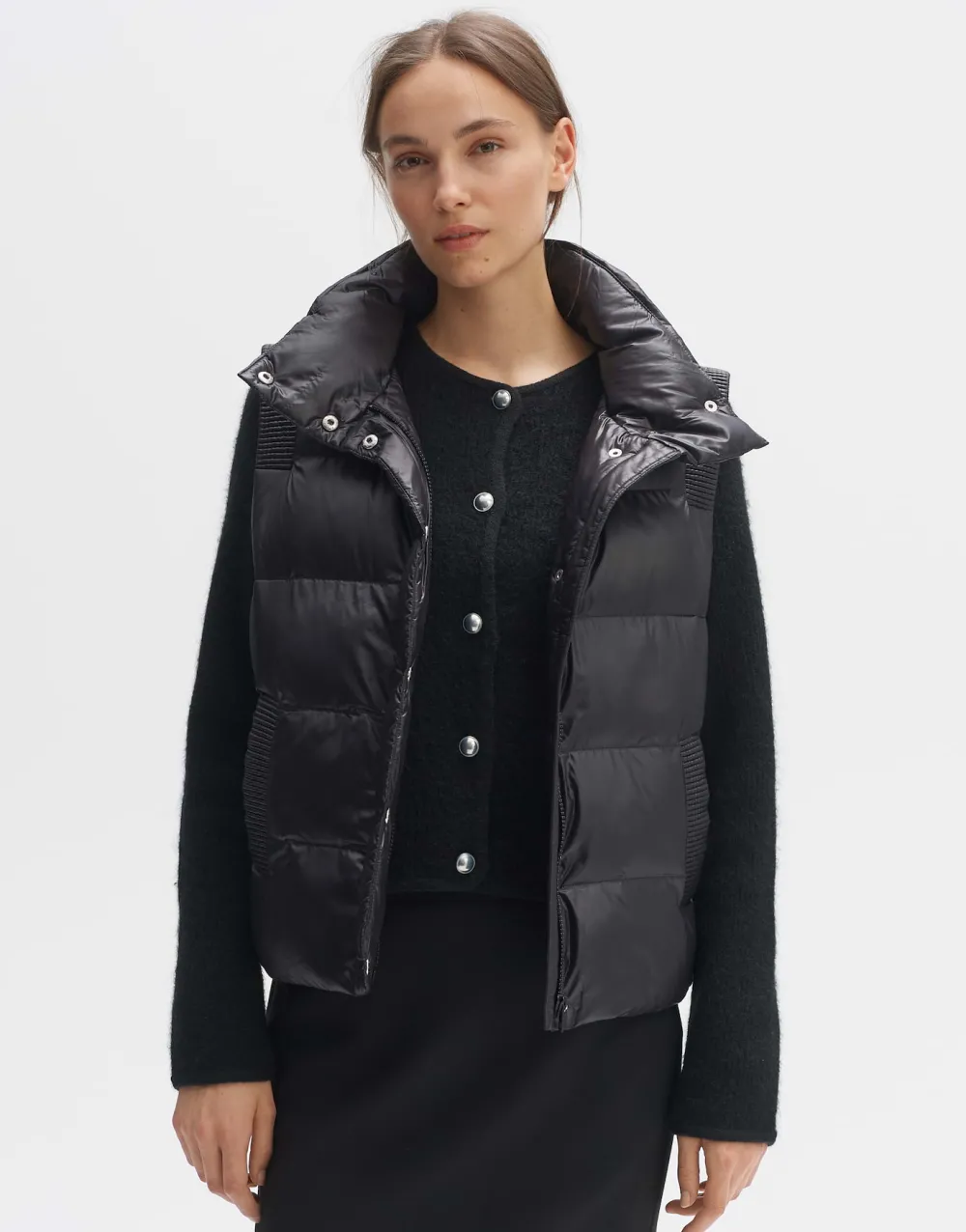 gewatteerde_bodywarmer_wulja_1.webp OPUS Fashion Gewatteerde Bodywarmer Wulja^ Blazer & Vesten