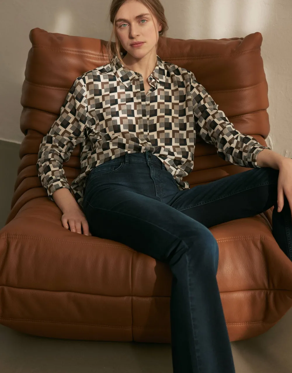 long_flared_jeans_edris_1.webp OPUS Fashion Long Flared Jeans Edris^ Jeans