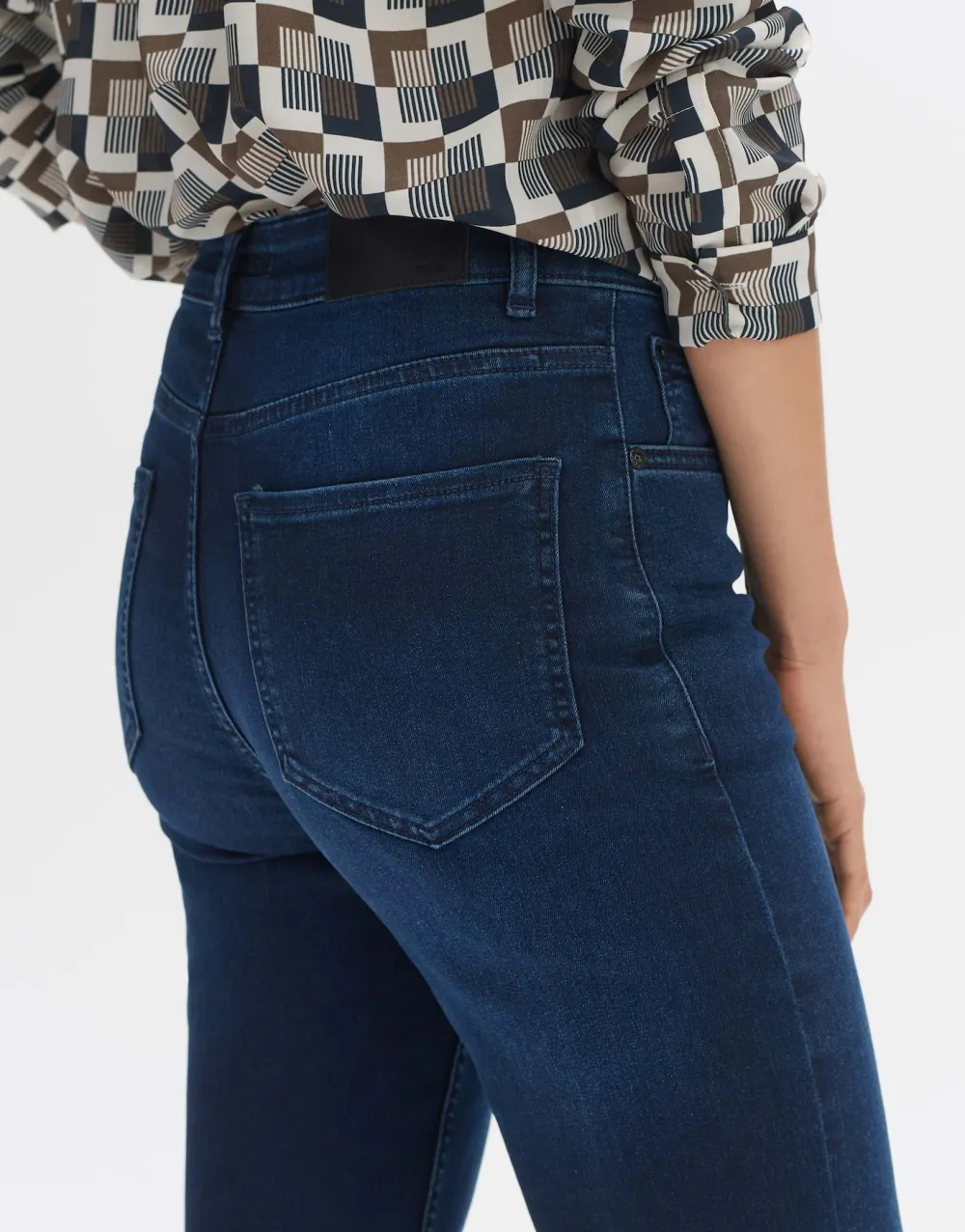 long_flared_jeans_edris_3.webp OPUS Fashion Long Flared Jeans Edris^ Jeans
