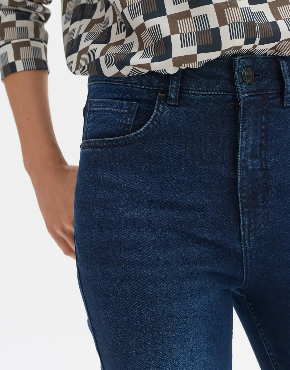 long_flared_jeans_edris_6.webp OPUS Fashion Long Flared Jeans Edris^ Jeans